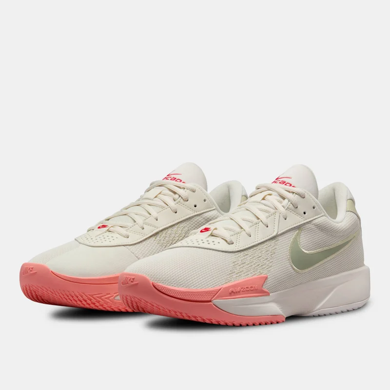 Nike Men's G.T. Cut Academy Basketball Shoes