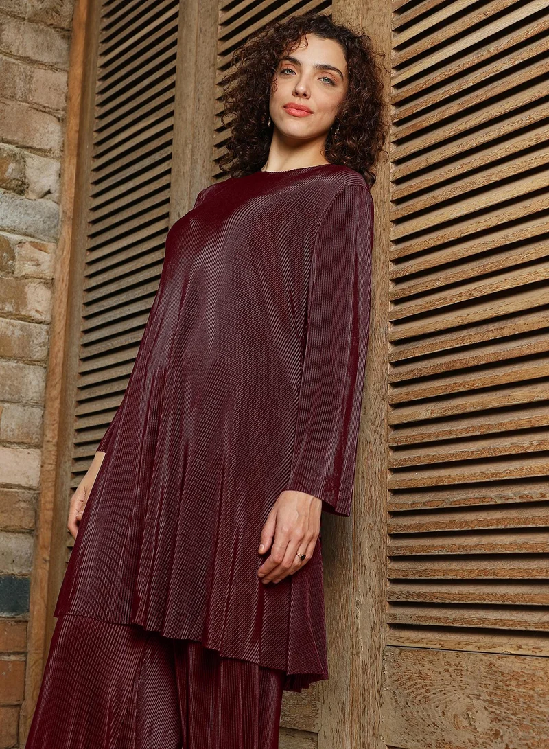 QISSA Women's Burgundy Red Solid Pleated Kurta Set For Ethnic Wear | Round Neck , Long Sleeves , Straight Hem | Solid Pleated Fabric | 2 Piece Kurta Set Designed For Casual & Daily Wear