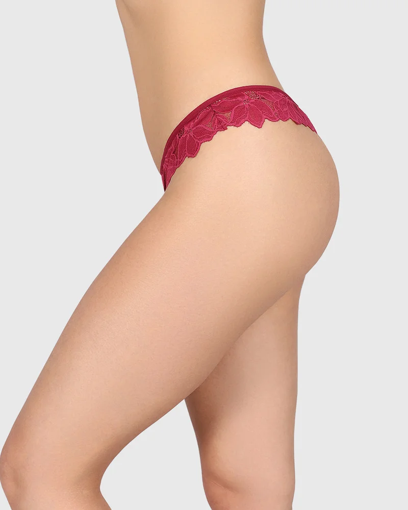 لا سينزا لانجيري مثير من لا سينزا