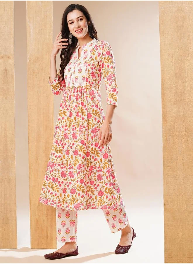 جلو باص Globus Women Off-White Floral Print Mandrain Collar A-line Kurta & Trouser Set by Styli