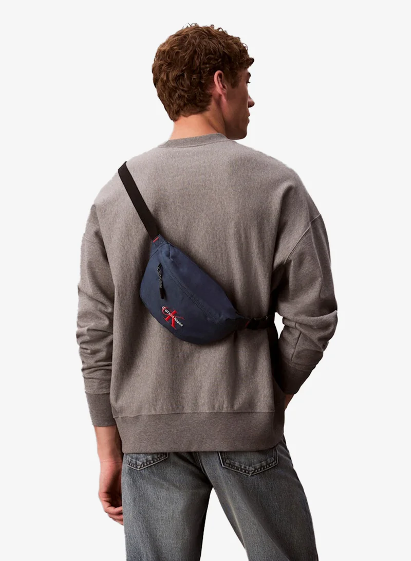 كالفن كلاين جينز حقيبة خصر بشعار