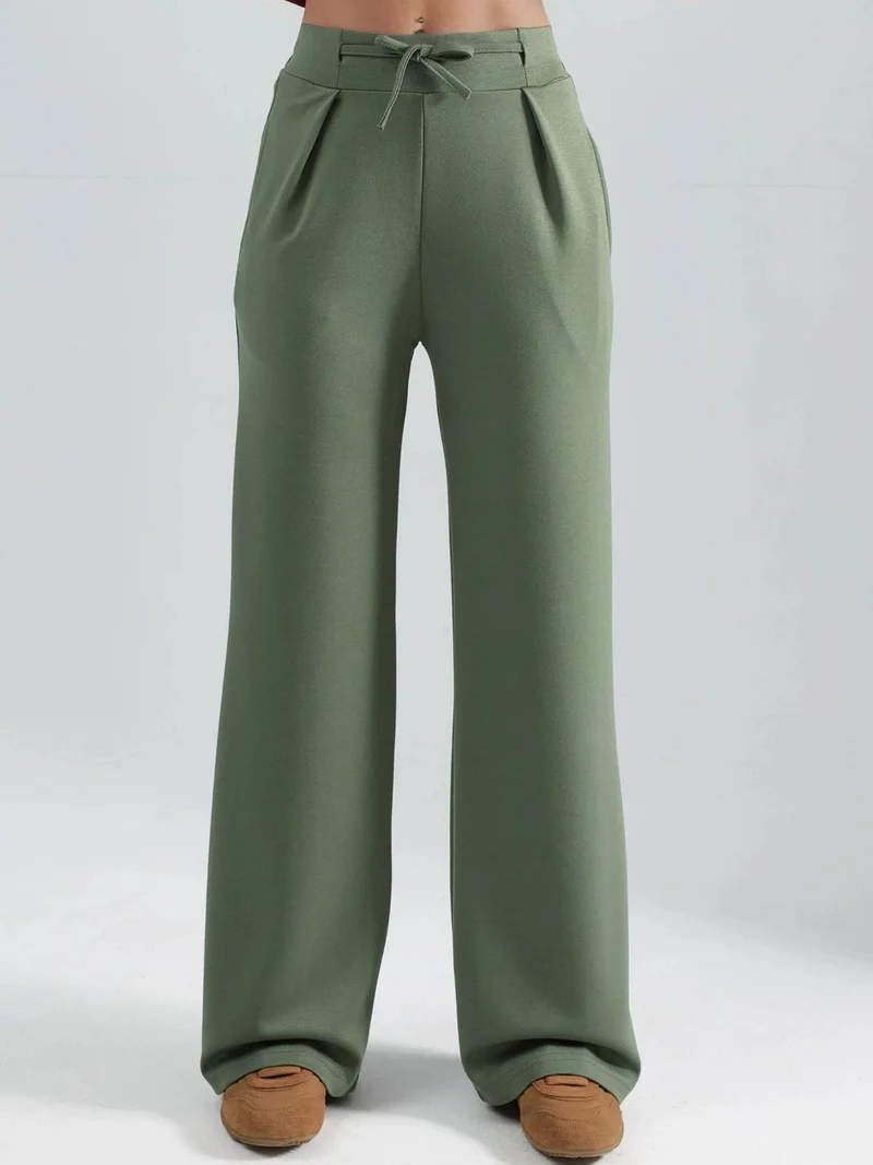 هيكاب بنطلون بالازو مطوي بلمسة مودال من مجموعة بيرسان