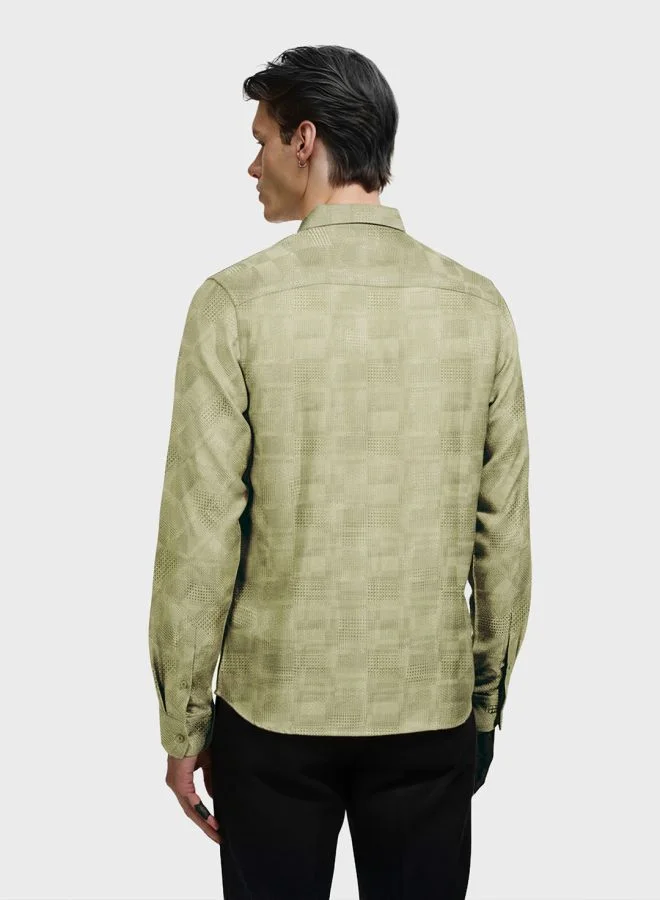 ذا انديان كراج كو Men Slim Fit Textured Cutaway Collar Full Sleeves Shirt