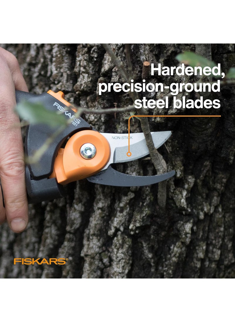 Fiskars - Fiskars Pruning Shears Bypass Pruner that Cuts Through Stems up to 34Inch PowerGear Technology For More Power on Every Cut - Image 1