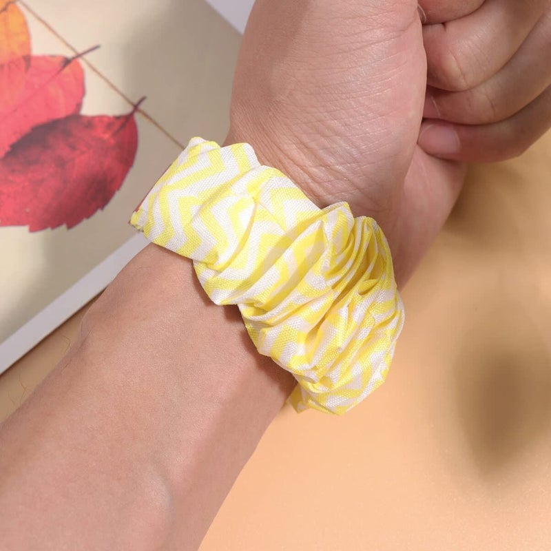 سوار ساعة أصفر من النوع Scrunchies مقاس 20 مم، أشرطة مرنة ناعمة متوافقة مع ساعة Galaxy Watch 6, 5, 4، وActive 2 بأحجام 40 مم و44 مم. - Image 5