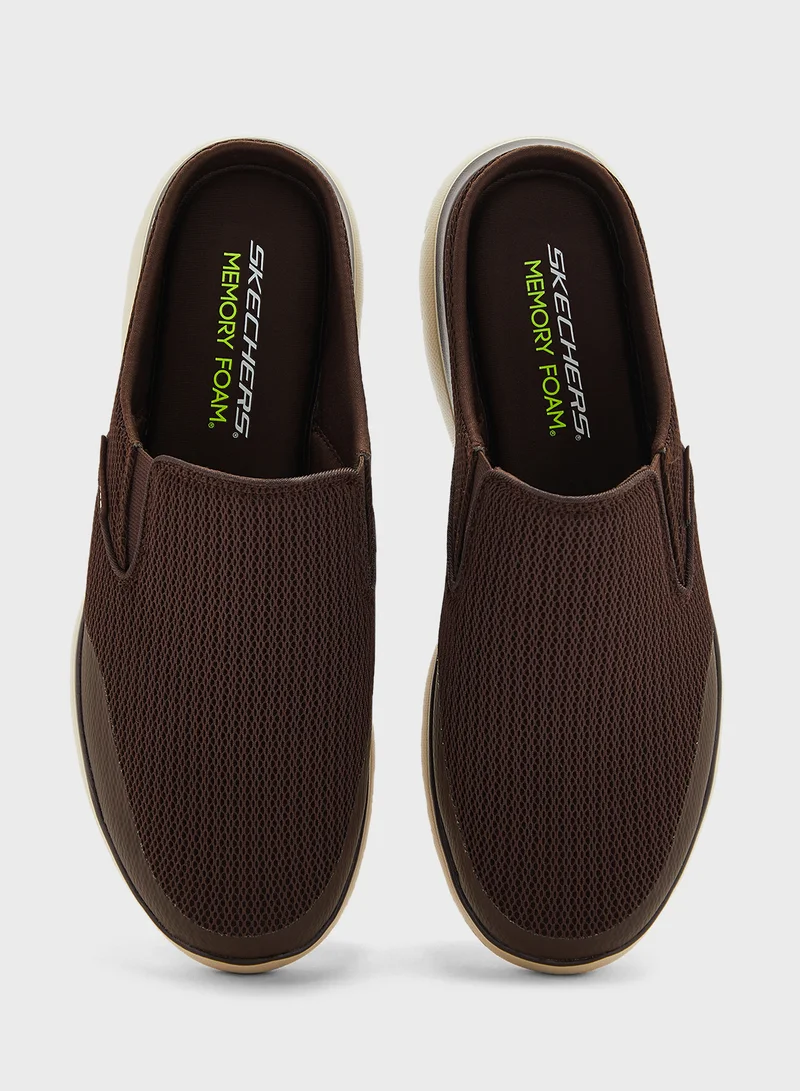 SKECHERS SUMMITS