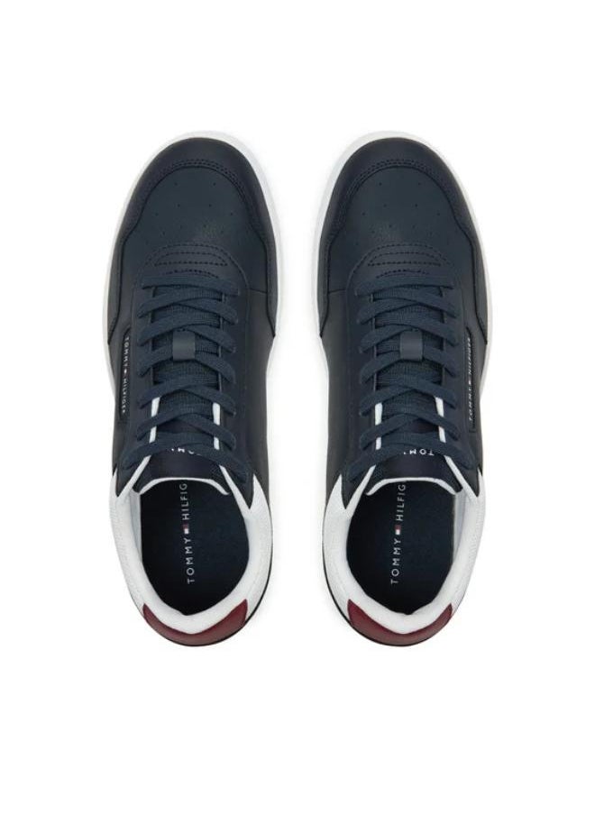 Basket Core Low Top Leather Sneakers - pzsku/ZFE1A2E495A6F1DCC04C3Z/45/_/1733489047/8792efee-3b2b-4648-a3bb-5491311d299c