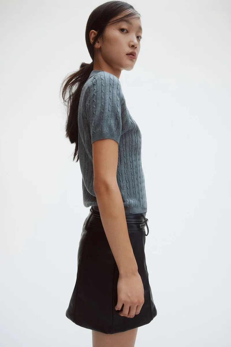 اتش اند ام تنورة ميني من الدنيم