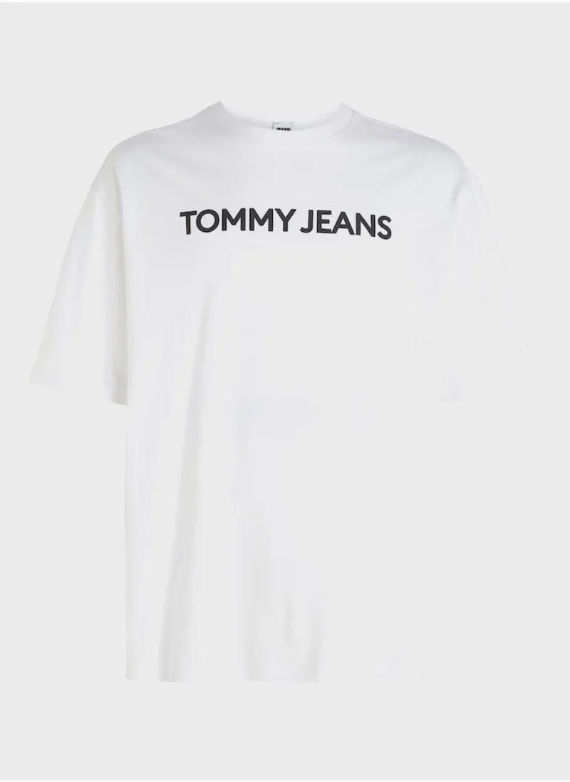 TOMMY JEANS Logo Crew Neck T-Shirt