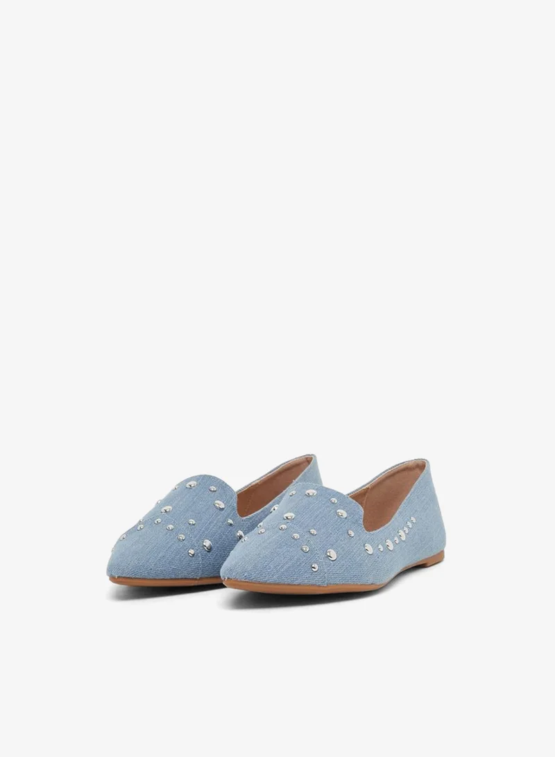 ستايلي حذاء جينز مزخرف سهل الارتداء بأصابع مدببة