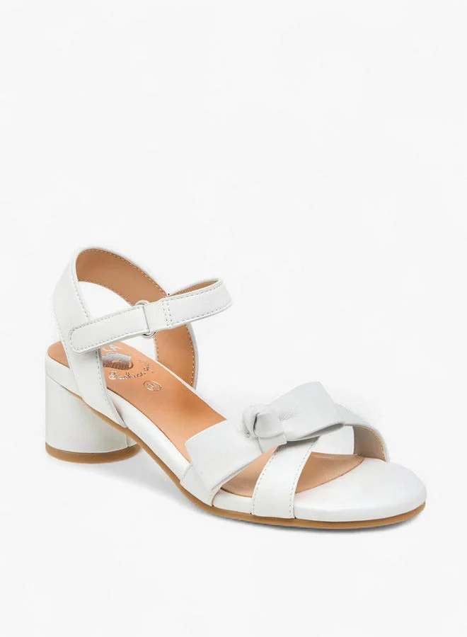 بابلوسكي صنادل بكعب عريض بتفاصيل فيونكة وإغلاق بشريط لاصق للبنات