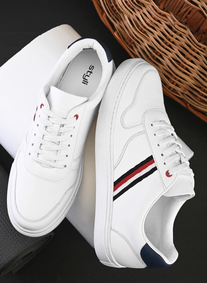 ستايلي اكتيف حذاء رياضي مخطط بمنصة وحيد برباط - Image 1