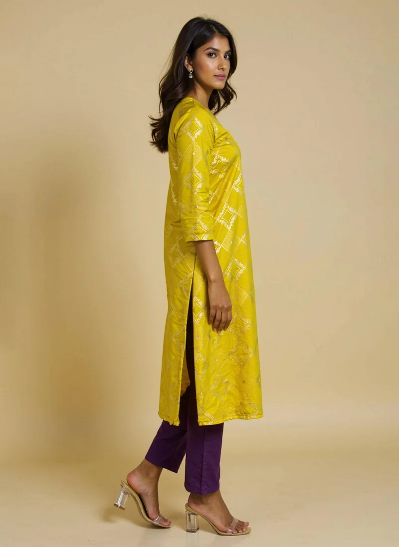 ترو برونز طقم كورتا أنجراكا من براونز باللون الأخضر الليموني