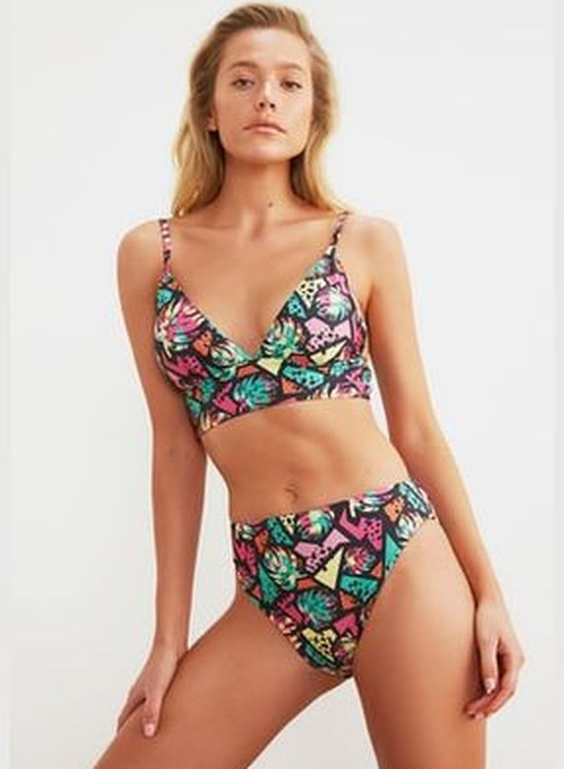 trendyol Animal Print High Waist Bikini Bottoms with Regular Legs TBESS21BA0320 - Image 1
