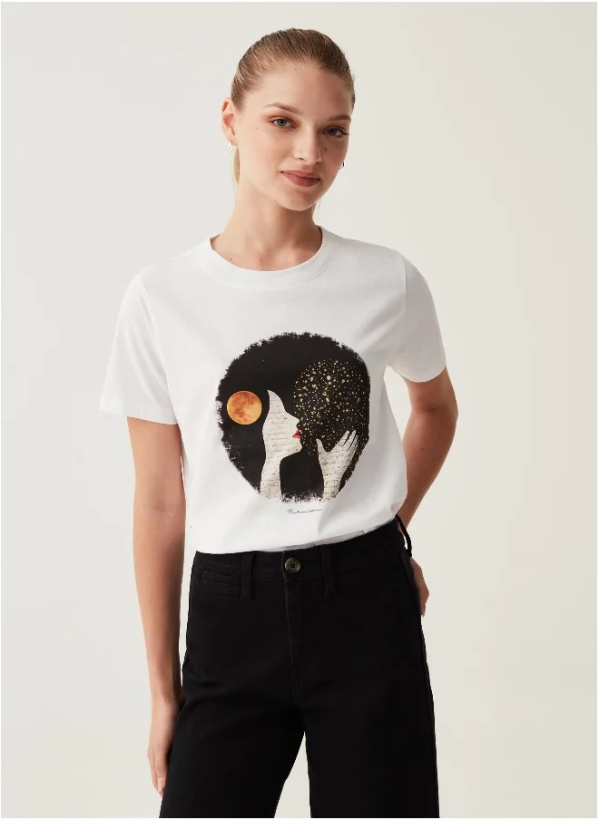 او في اس Cotton T-shirt with Anna Godeassi print