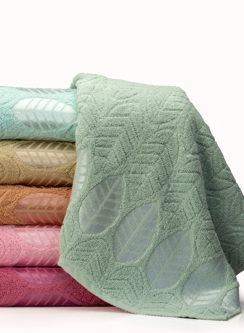 Jacquard Silk Leaf Towel Size: 55 x 115 cm Elegant design and irresistible luxury 100% Egyptian cotton Exceptional quality for high absorbency and lasting softness