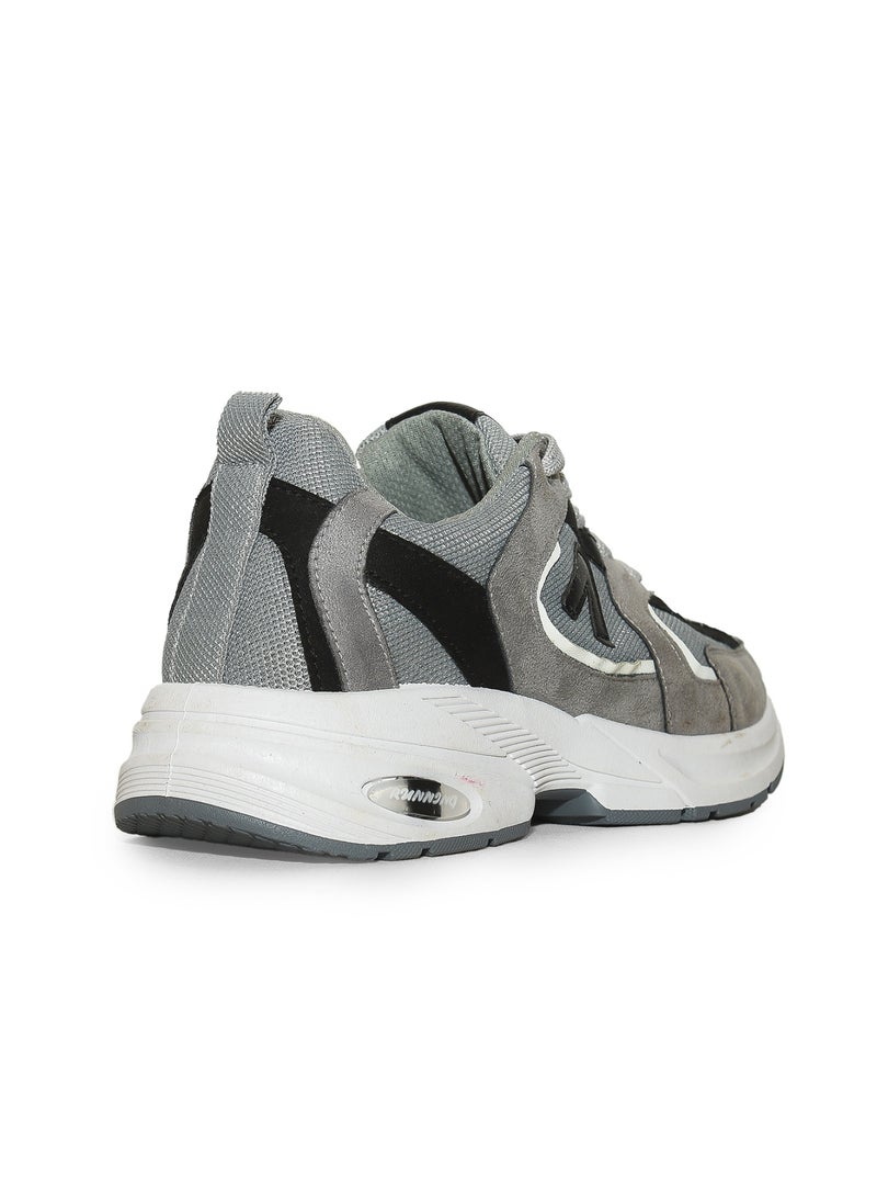 سنيكرز فاشون رجالي – تصميم بسيط - Image 4