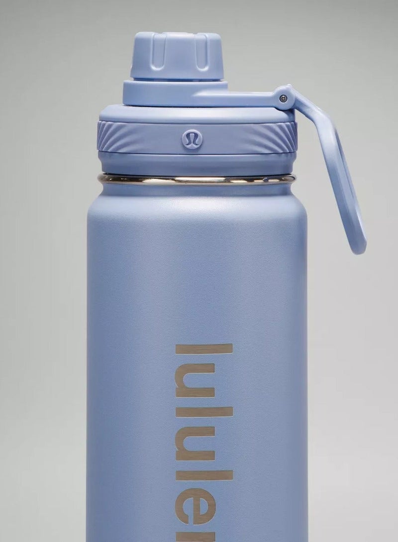 لولوليمون العودة إلى زجاجة المياه الرياضية الرياضية 24 أوقية (710 مل) - زجاجة من الفولاذ المقاوم للصدأ معزولة مقاومة للتسرب مع قبضة السيليكون وغطاء سهل فتحه - خالية من العرق ، لا نقل نكهة - غسل اليدين فقط ، استخدام البارد فقط ، أزرق - Image 2