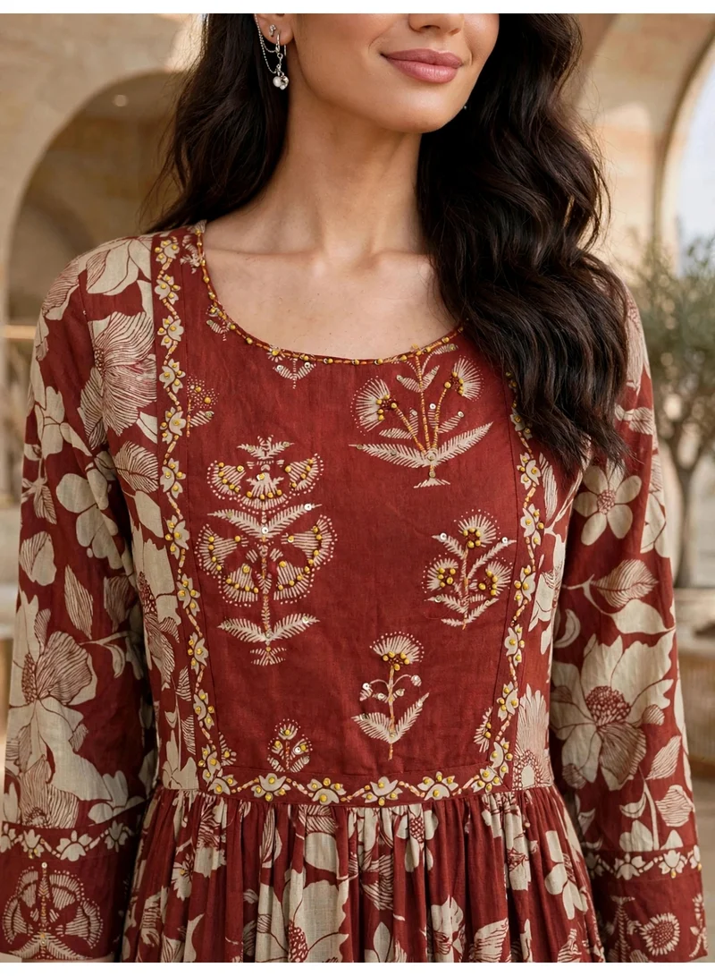 اكسا جلابية ميدي بنقوش الورد وتطريز صدر IK34Red