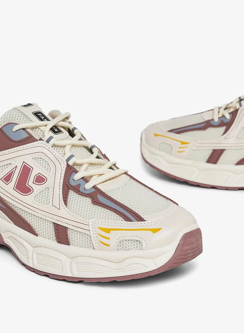 ستايلي اكتيف حذاء سنيكرز بنعل شانكي ونمط جرافيك