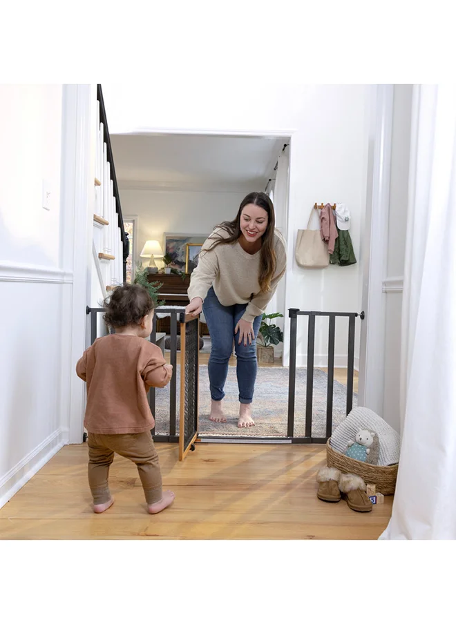 summer infant The Doorway 48 Inches Wide Baby Safety Gates, 6 - 24 Months, White