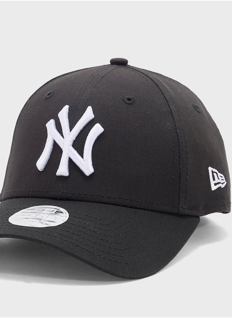 NEW ERA 9Forty New York Yankees Cap  - Image 3