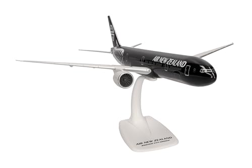 Herpa Snap-fit Airplane Model Boeing 777-300ER Air New Zealand on Scale of 1:200, Plastic Miniature with pedastal, Model Building, Collectors Edition - Image 4