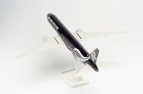 Herpa Snap-fit Airplane Model Boeing 777-300ER Air New Zealand on Scale of 1:200, Plastic Miniature with pedastal, Model Building, Collectors Edition - Image 5