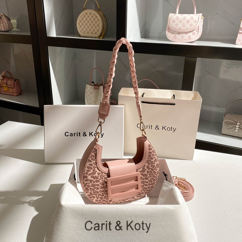 One-Piece Delivery Fashion All-Match Woven Underarm Bag 2024 Niche Fashion Shoulder Crescent Bag - Image 1