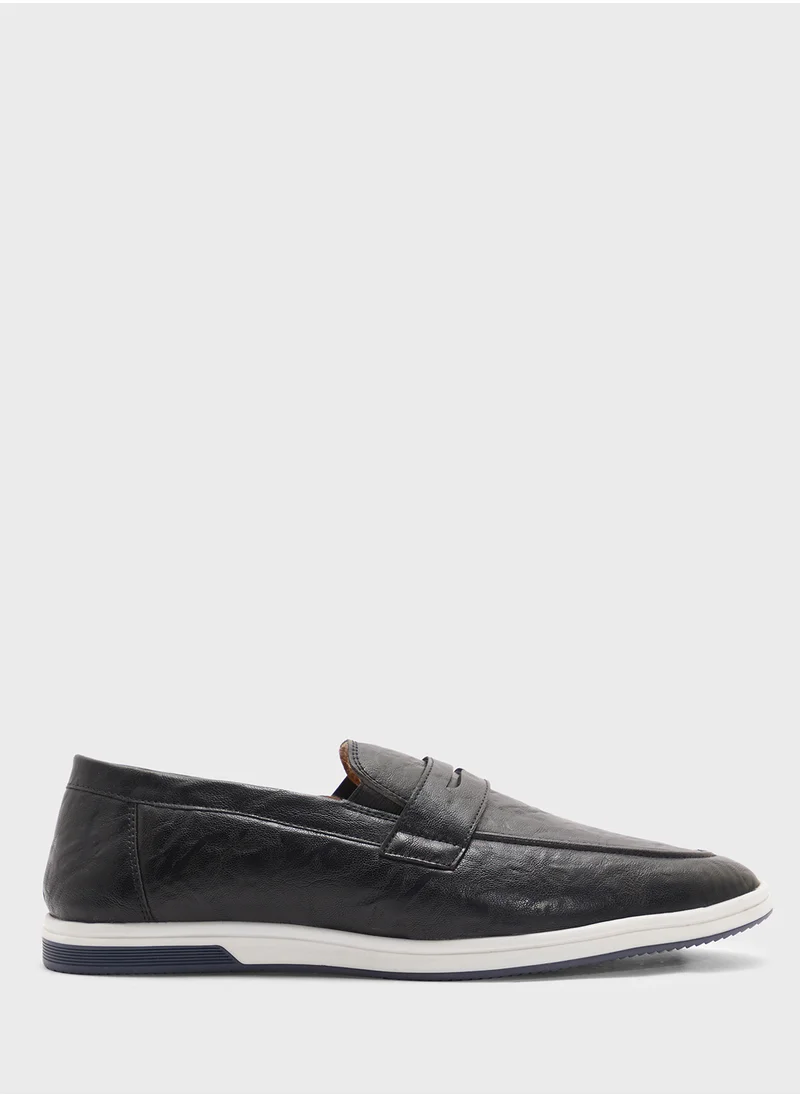 Robert Wood Saddle Detail Casual Slip Ons Loafers