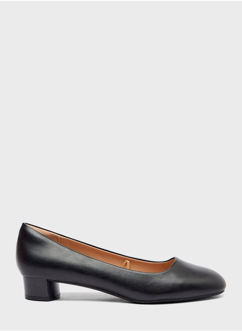 Pointed Toe Low Heel Pumps