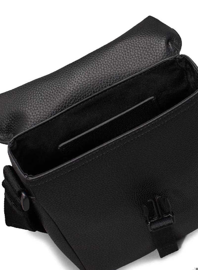 Calvin Klein Jeans Men's Reporter Bag, Black - faux leather
