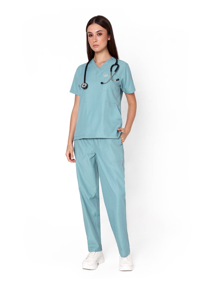 KNYA زيّ طبي نسائي كلاسيكي من KNYA بخمسة جيوب | ياقة على شكل حرف V | تصميم مرن ومريح للجزء العلوي والسفلي | جيوب يسهل الوصول إليها | زيّ موحد للأطباء | (لون الأوكالبتوس، مقاس 2XL) - Image 1