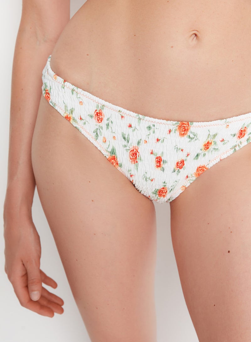 trendyol Crispy Floral Patterned Gype Low Waist Bikini Bottom TBESS21BA0148 - Image 3