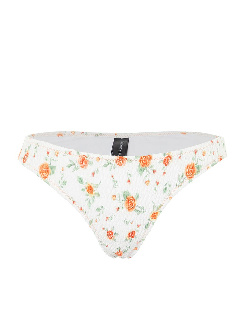 trendyol Crispy Floral Patterned Gype Low Waist Bikini Bottom TBESS21BA0148 - Image 5