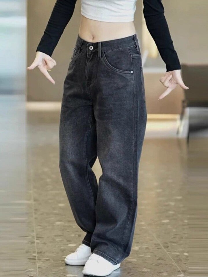 Unisex Classic Denim Jeans Loose Fit Daily Outdoor Wear - Image 4
