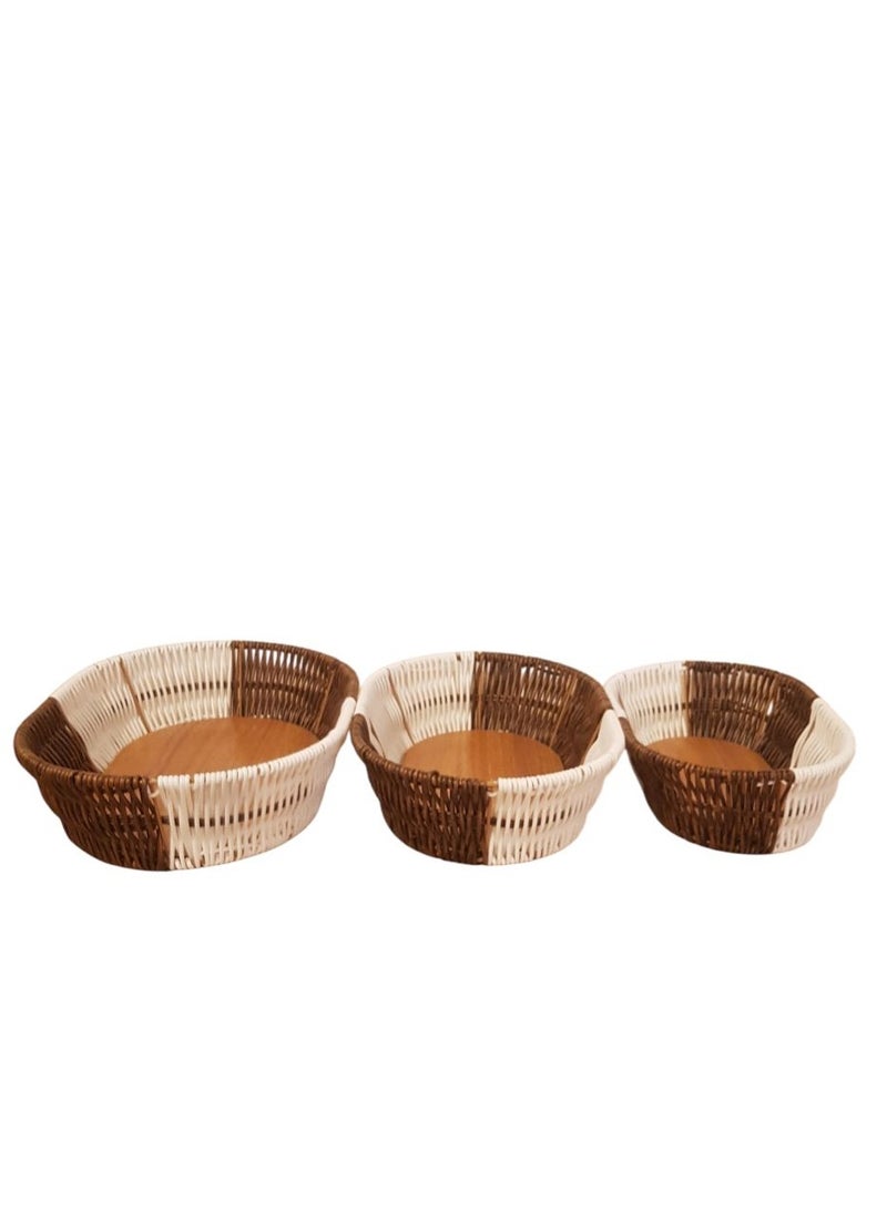 سلة فواكه بيضاوية وطبق خبز من الروطان البني والأبيض (مجموعة من 3 قطع) - Image 2