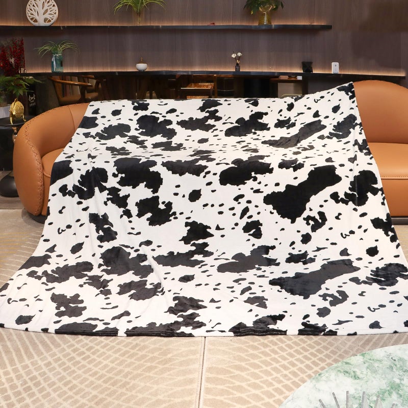 GEULAY King Size Cow Print Blanket  Breathable Lightweight Plush Fleece Throw for Livingroom Western Decor All Seasons Luxuriously Soft Large Bed Cover 90x108