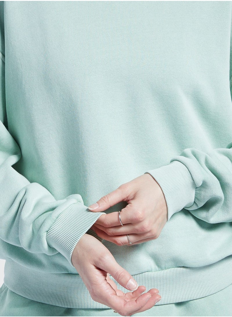 Reebok - Classics Fitted Sweatshirt - Image 1