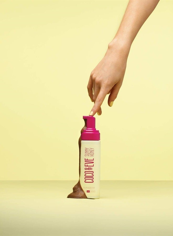 COCO & EVE طقم موس التسمير الذاتي - موس تسمير طبيعي بالكامل (داكن) | لوشن تسمير ذاتي فوري مع برونزر ومطبق قفاز للتسمير الذاتي | طقم برونزنج صني هوني بالي - Image 3