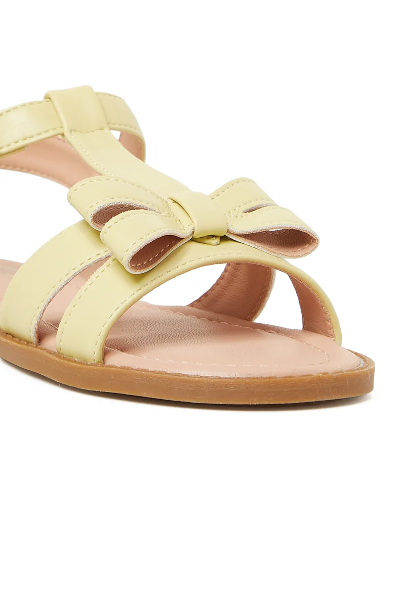 Geoomnii  GEOOMNII Sandals for Pre teen Girls – YELLOW Sandals with Ankle Strap | Comfortable PU Upper & TPR Sole for Women | Best Price UAE