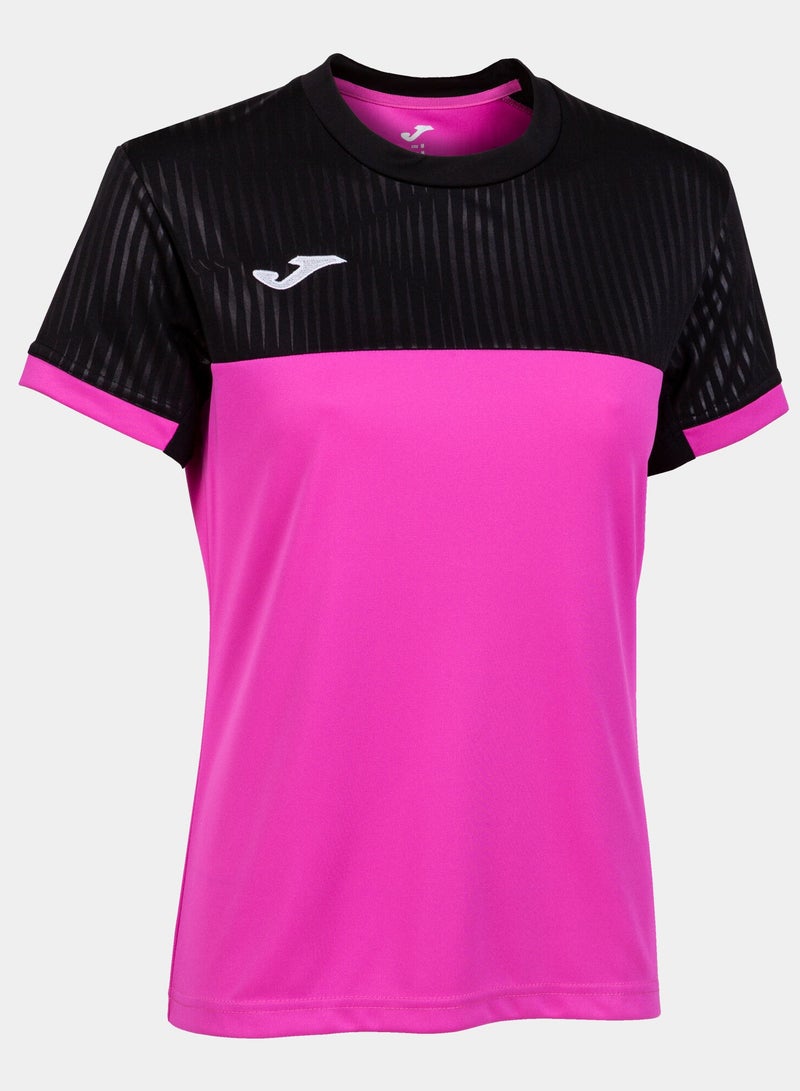 جوما قميص نسائي بأكمام قصيرة  باللون الوردي والأسود - Image 1