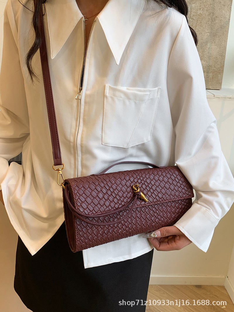 Trendy New Foreign Trade Woven Baguette Crossbody Bag, Vintage-Style Handbag for Women, Simple and Luxurious Shoulder Bag - Image 4