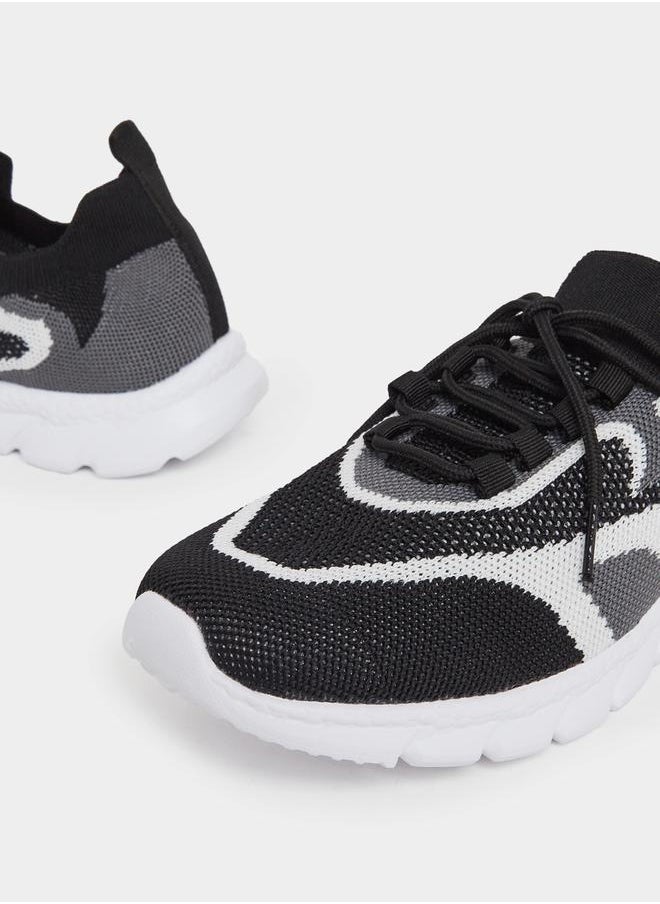 Styli Color Block Textured Breathable Lace Up Sneakers  - Image 3