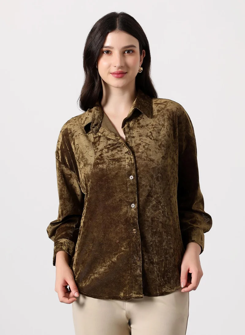 بينيا كولادا Women's Coffee Brown Solid Velvet Oversized Shirt
