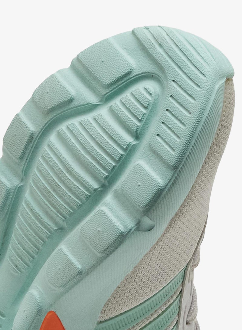 كامبس أحذية رياضية بيضاء للأطفال بتصميم عصري مريح بألوان زاهية - Image 5