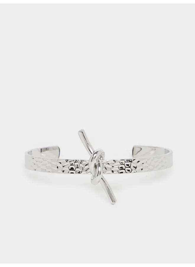 Styli Styli Knot Detail Textured Cuff Bracelet