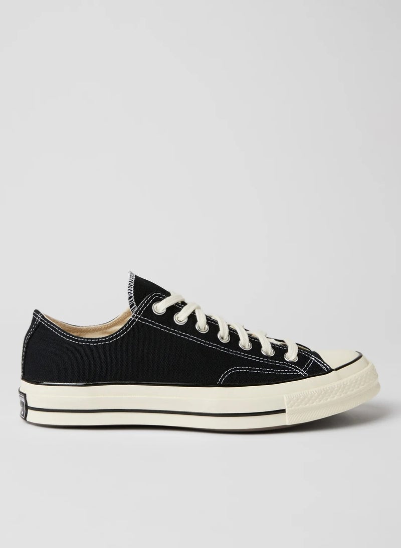 Converse Unisex Chuck 70 OX Low Top Canvas Sneakers in Black - Image 1