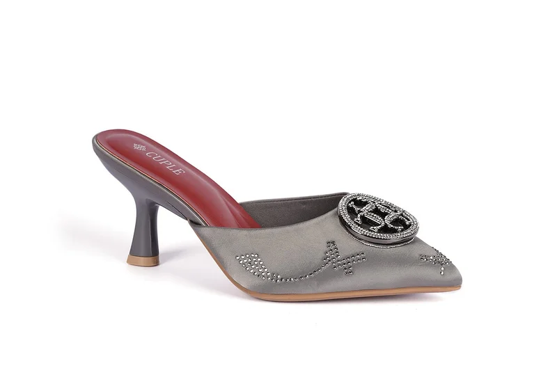 كابلي شباشب نسائية سهلة الارتداء للمناسبات