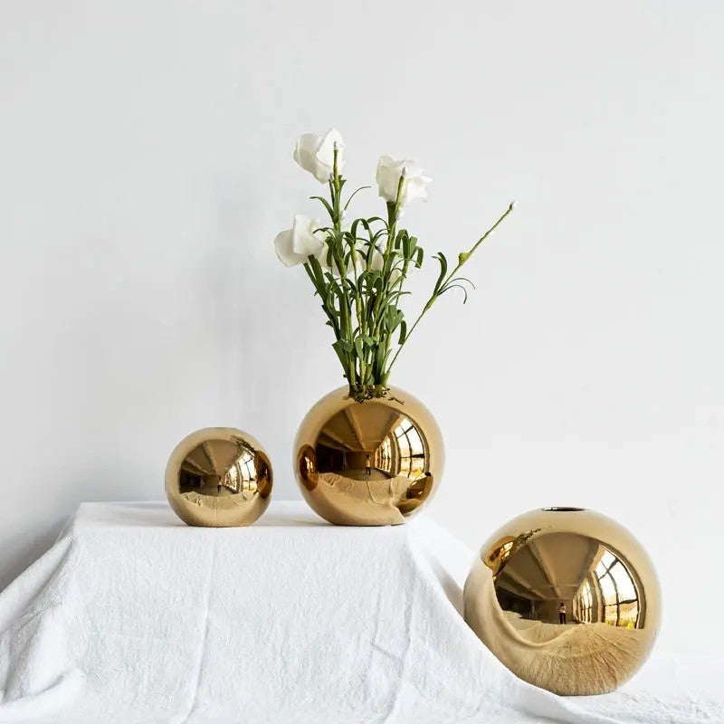 Bluejw Handmade Golden Ceramic Vase – Luxury Porcelain Tabletop Vase for Home, Hotel & Restaurant Decor, Perfect for Dried Plants & Fresh Flower Arrangements - Image 5